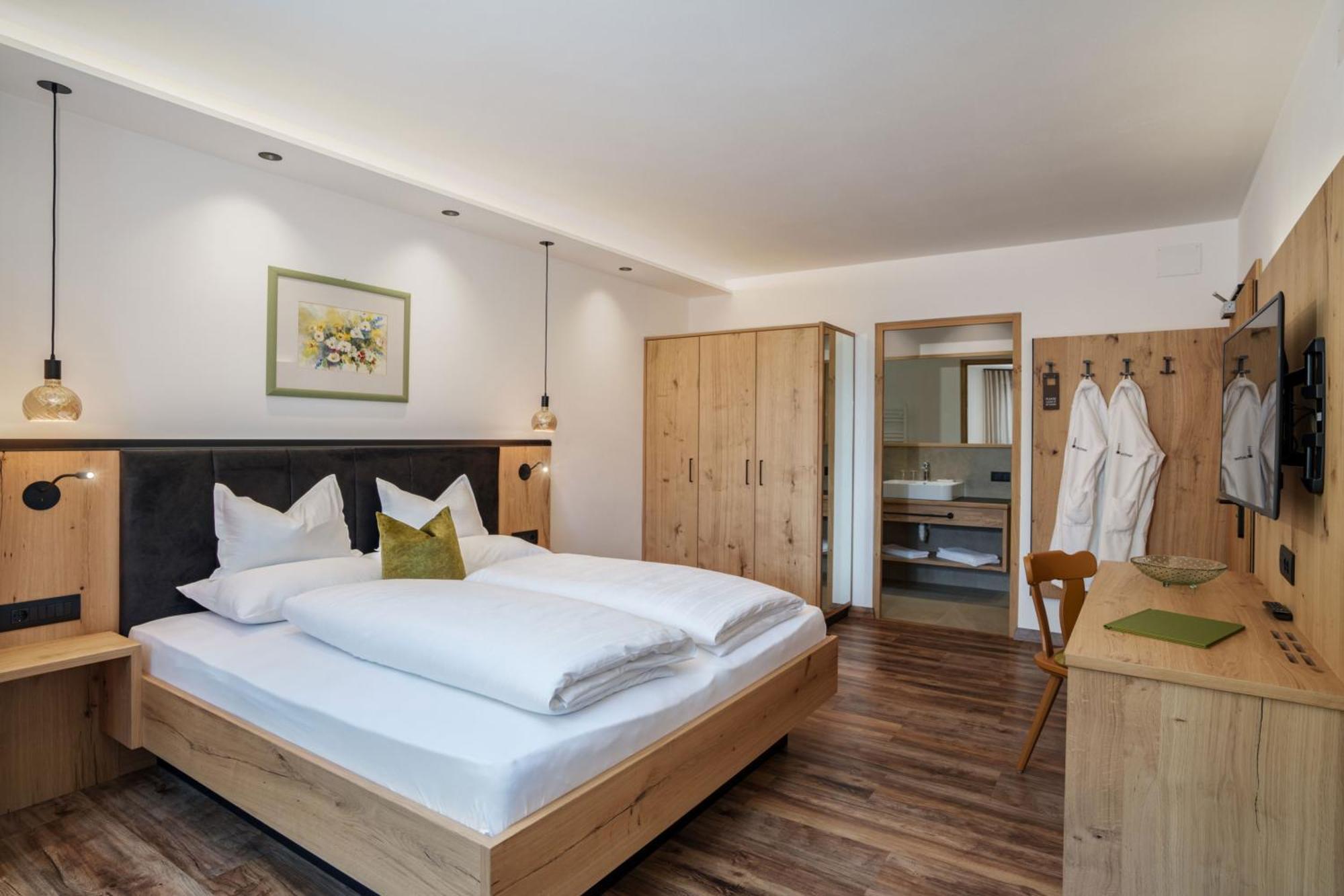Hotel Lechner Tirolo Rum bild