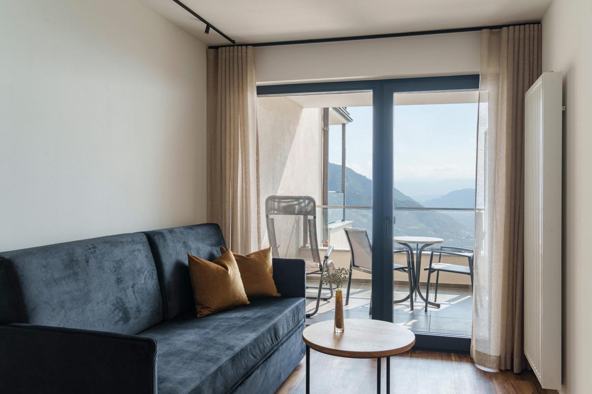 Hotel Lechner Tirolo Rum bild